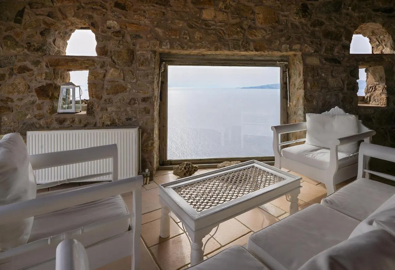 Cliff Top 270 Fanari  Willa